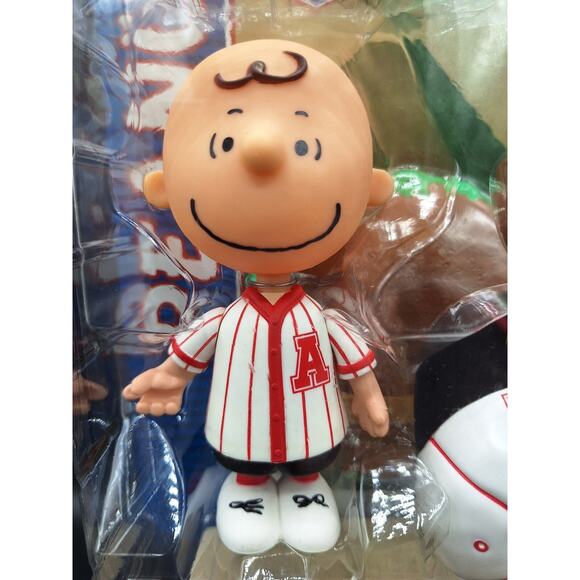 35)Memory Lane Charlie Brown You’re An All Star Baseball Action Figure NEW - Picture 3 of 7